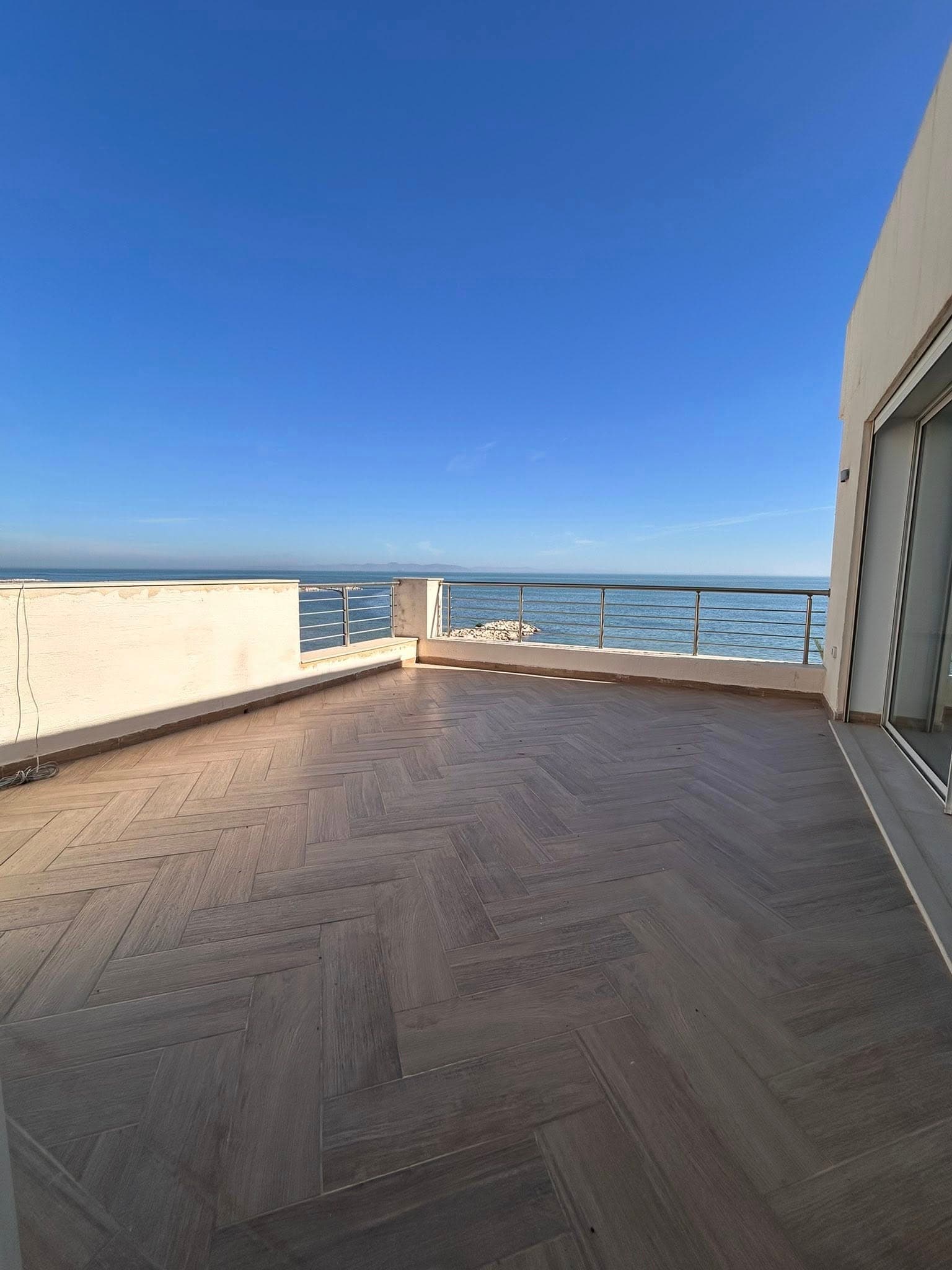 🏡 À Louer – Superbe Appartement S+2 Vue Mer à La Goulette 🌊 3