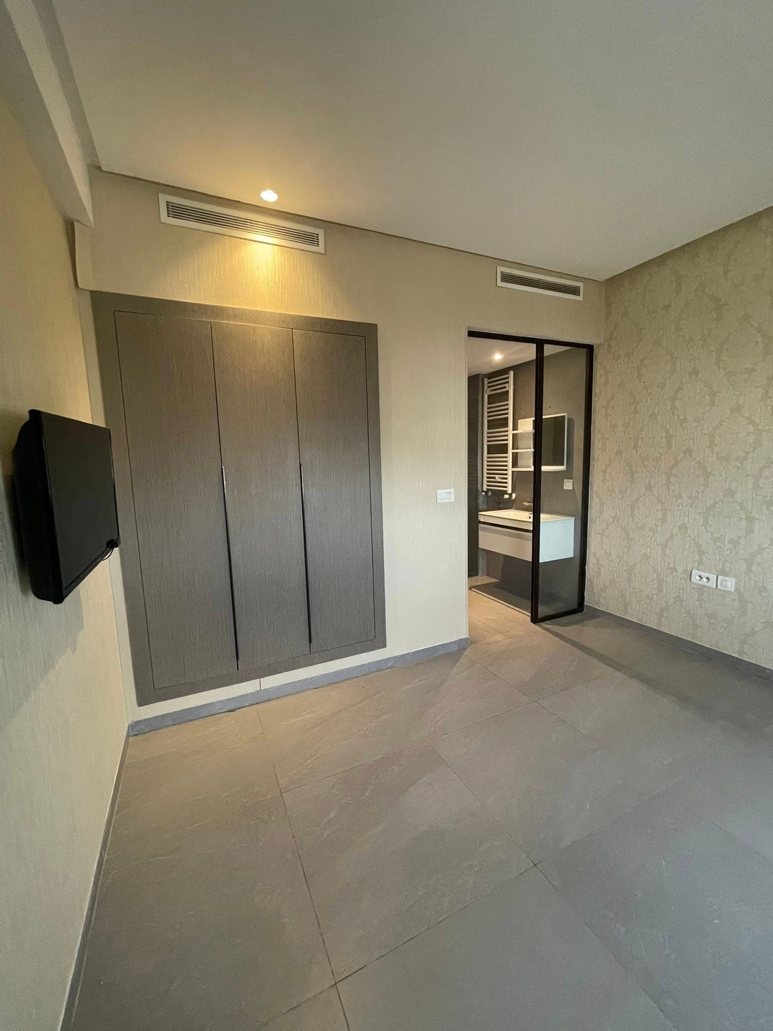 Grand 𝐒+𝟏 aux 𝑱𝒂𝒓𝒅𝒊𝒏𝒔 𝒅𝒆 𝑪𝒂𝒓𝒕𝒉𝒂𝒈𝒆 semi meublé 2